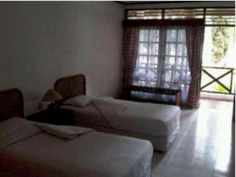 Pandu Lakeside Hotel Parapat Exteriör bild